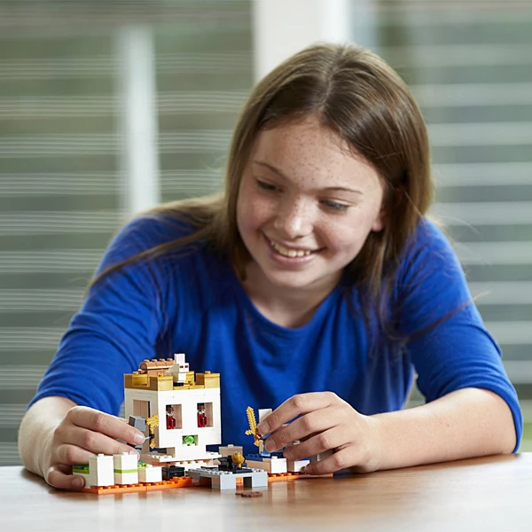 Lego minecraft 21145 hot sale