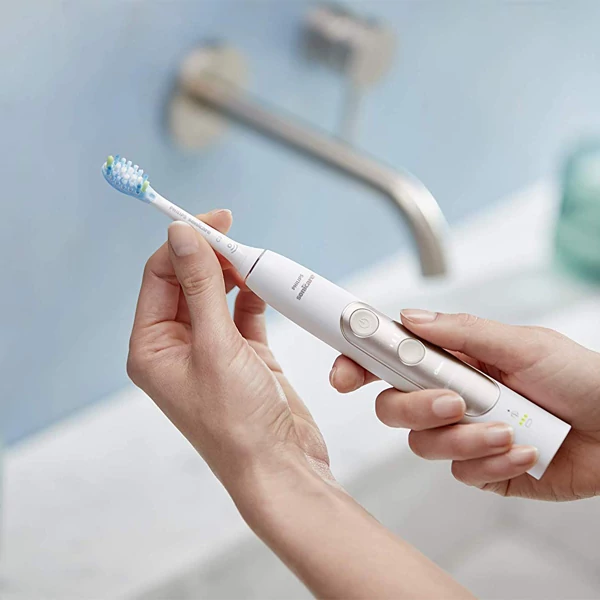 Зубная щетка Philips Sonicare 7300 HX9601/03 ExpertClean ЕС