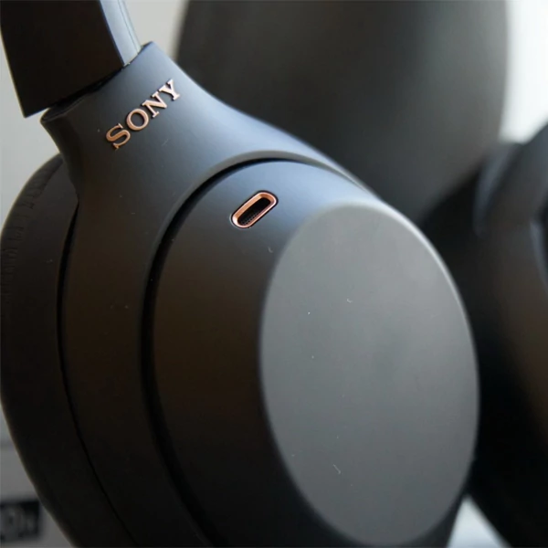 Sony WH 1000XM4 WH1000XM4B Black