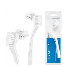 Мануальная зубная щетка Curaprox BDC 150 для чистки зубных протезов
