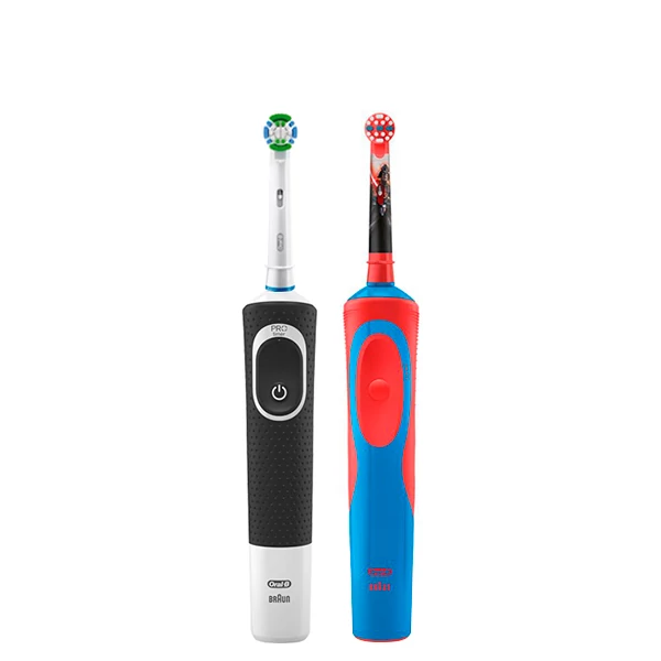 Зубные щетки Oral-B Vitality D100 Precision Clean Black + D12 Star Wars ЕС