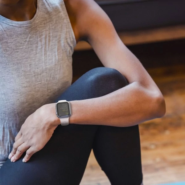 Чехол SPIGEN Thin Fit Apple Watch 6 7 8 9 45 мм Прозрачный